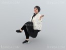 کاراکتر زن نشسته