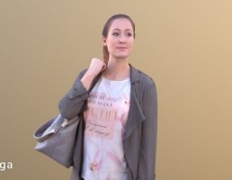 کاراکتر پیرزن ایستاده
