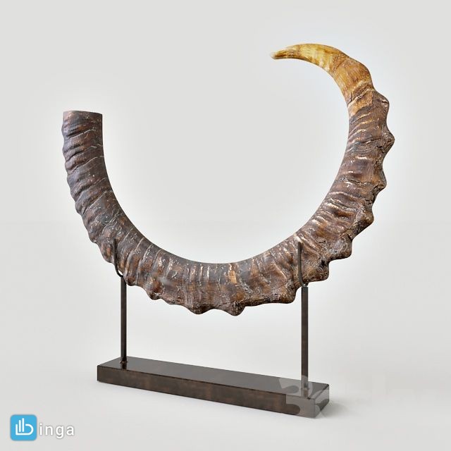 مجسمه سنگی به شکل شاخ