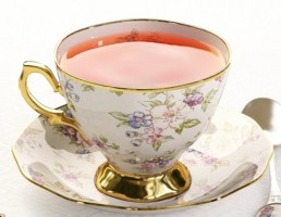 فنجان + زیر فنجان چینی + چای + قاشق + سکه