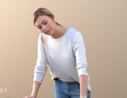 کاراکتر زن ژست گرفته