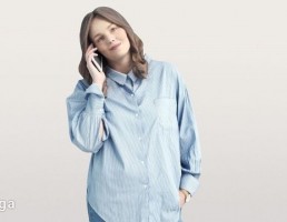 کاراکتر زن ایستاده در حال صحبت