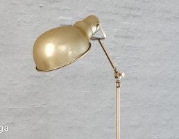 چراغ مطالعه مدرن