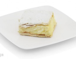 نان خامه ایی